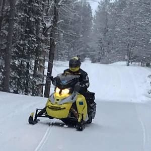 Meet your Posher, Dana